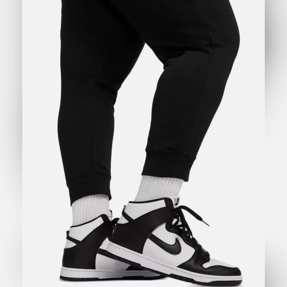 Nike Women's 1x Plus Size Joggers Black - Picture 4 of 5